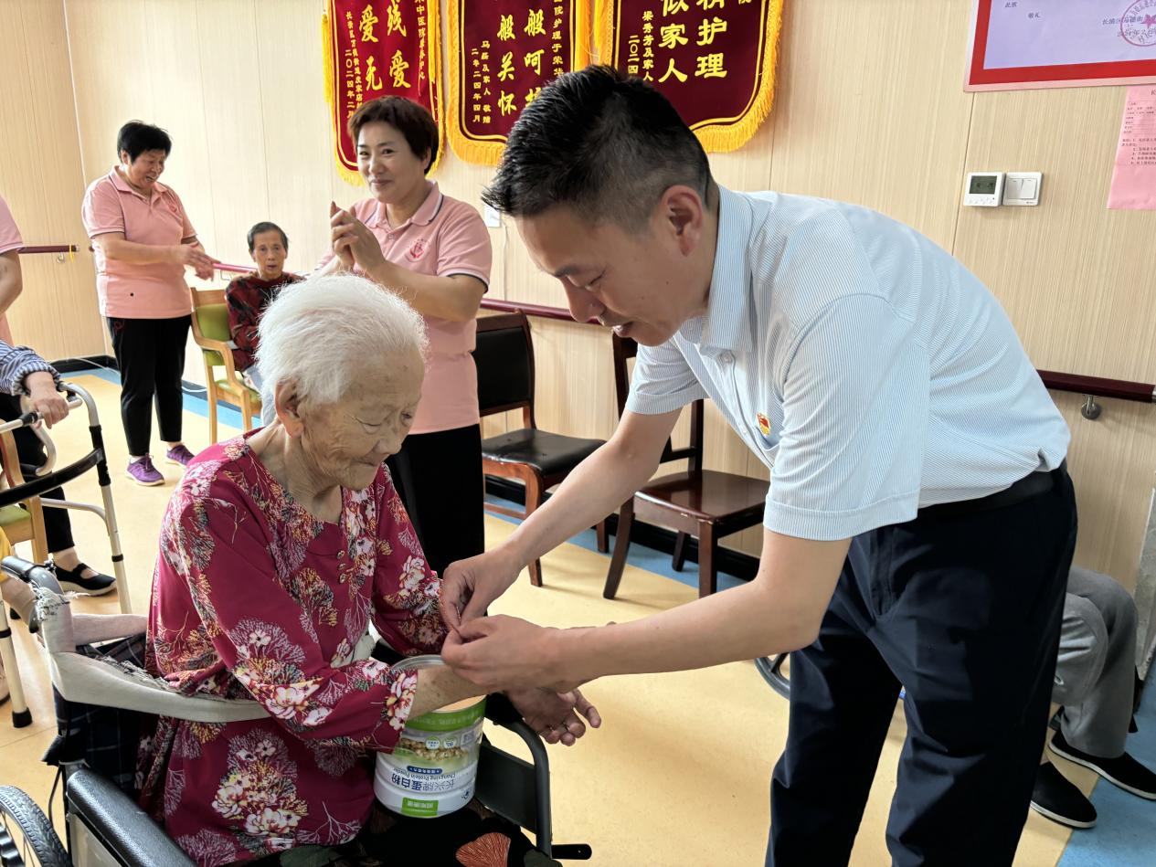 首页| 尊龙集团中国官方网站